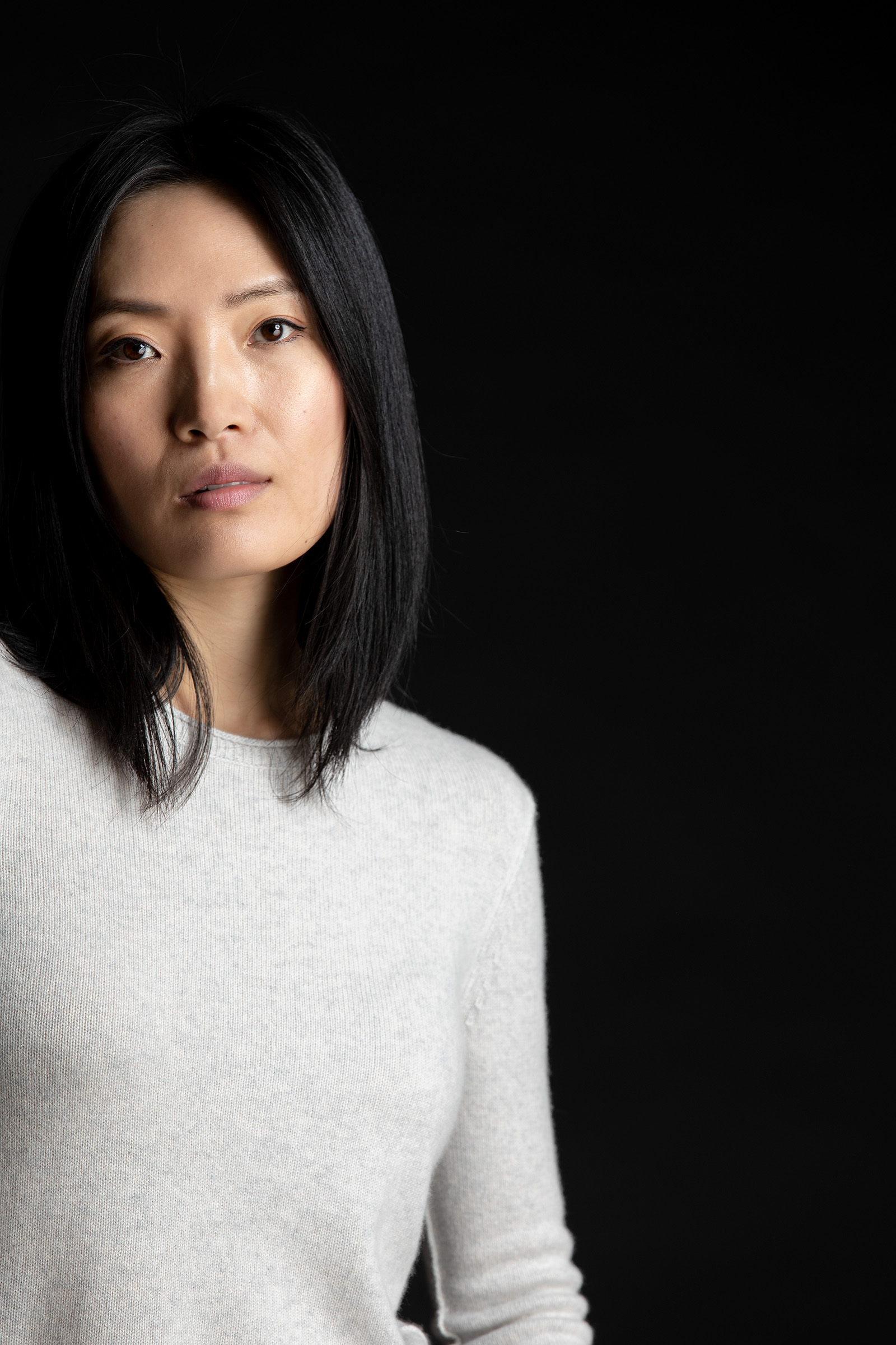 Paychi Guh | Cozy Luxe Crew, Snow Grey, 100% Baby Cashmere Paychi Guh | Cozy Luxe Crew, Snow Grey, 100% Baby Cashmere