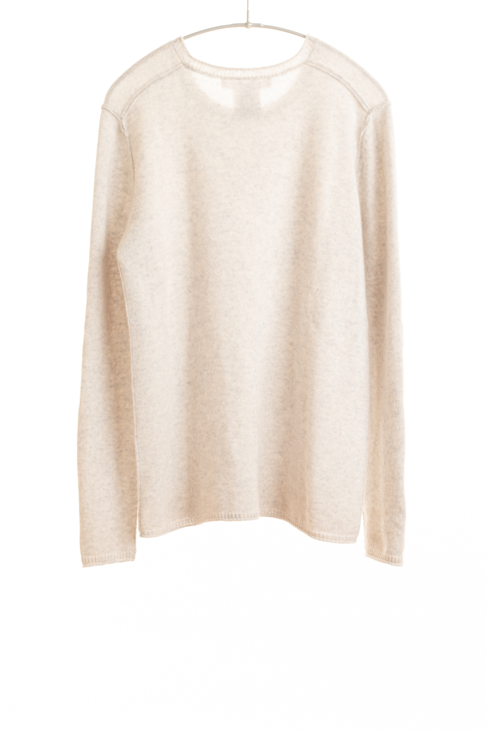 Paychi Guh | Cozy Luxe Crew, Snow Grey, 100% Baby Cashmere Paychi Guh | Cozy Luxe Crew, Snow Grey, 100% Baby Cashmere