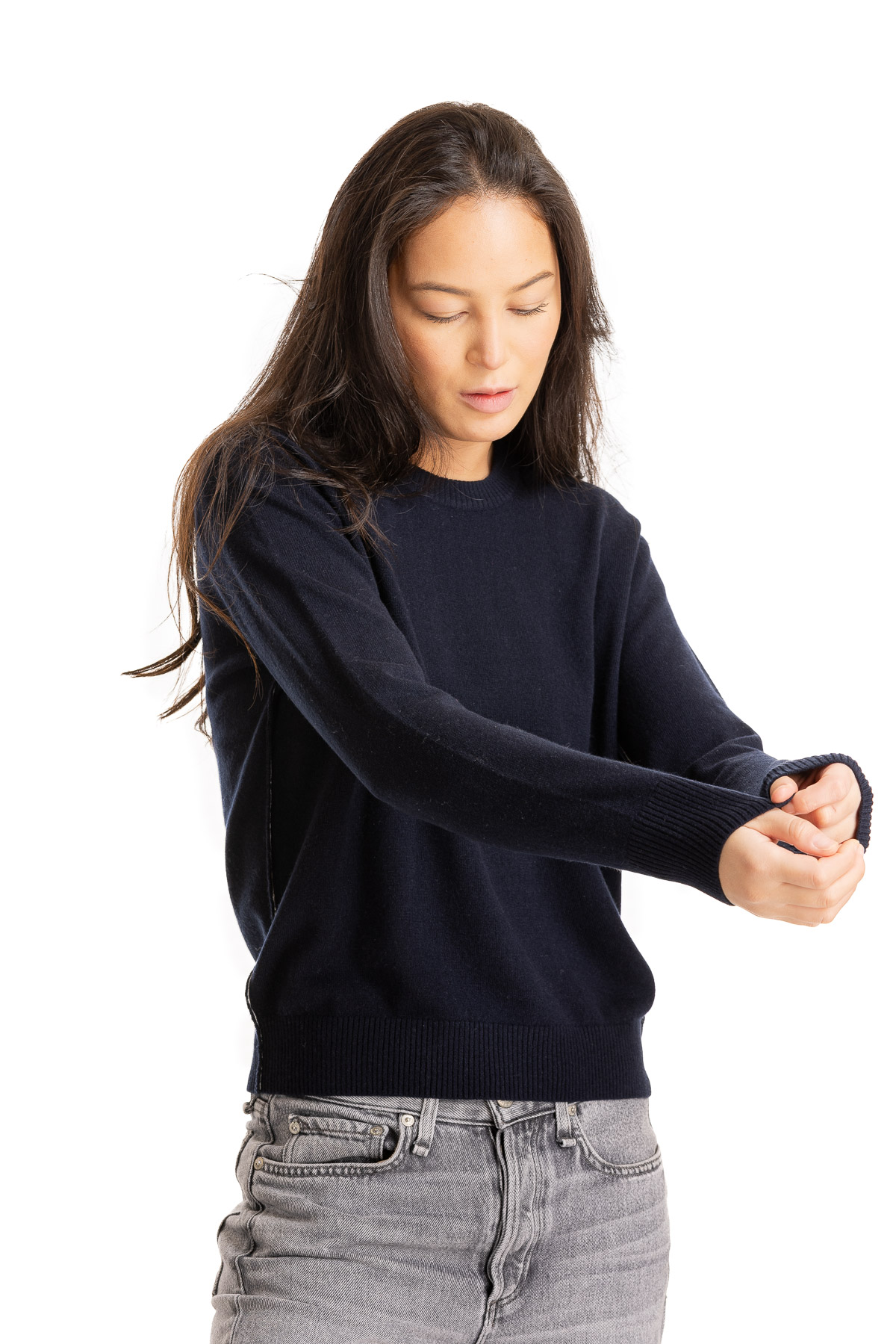 F423_BabyCashmereCrew_Navy_E2