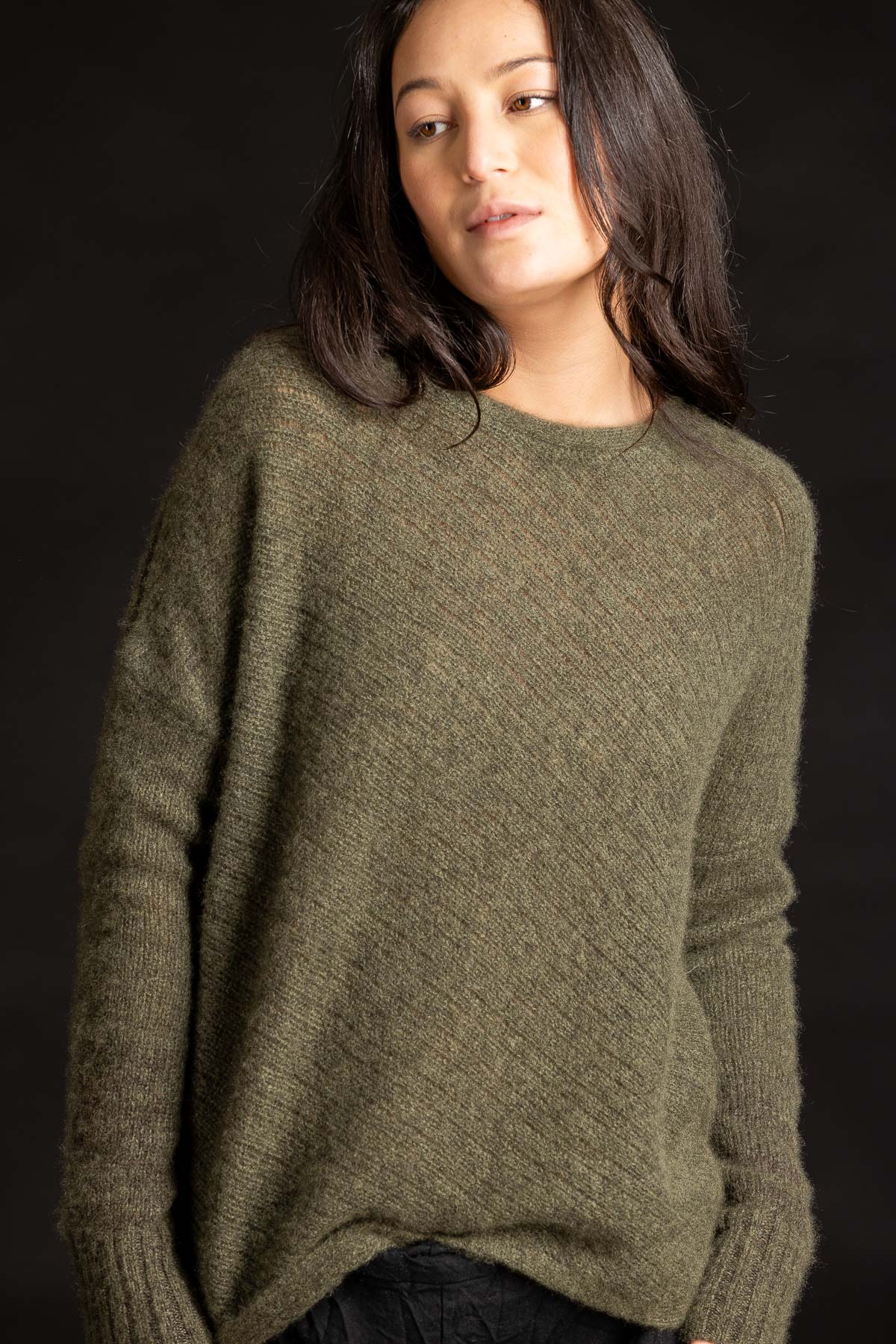 F427_DreamyTwoTonePullover_Moss_E4