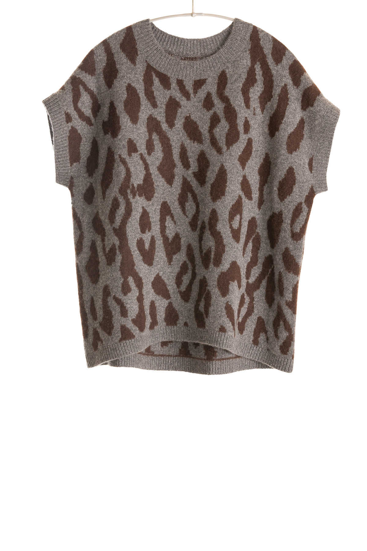 F478A_LeopardJacquardVest_ThunderMocha_H1Front