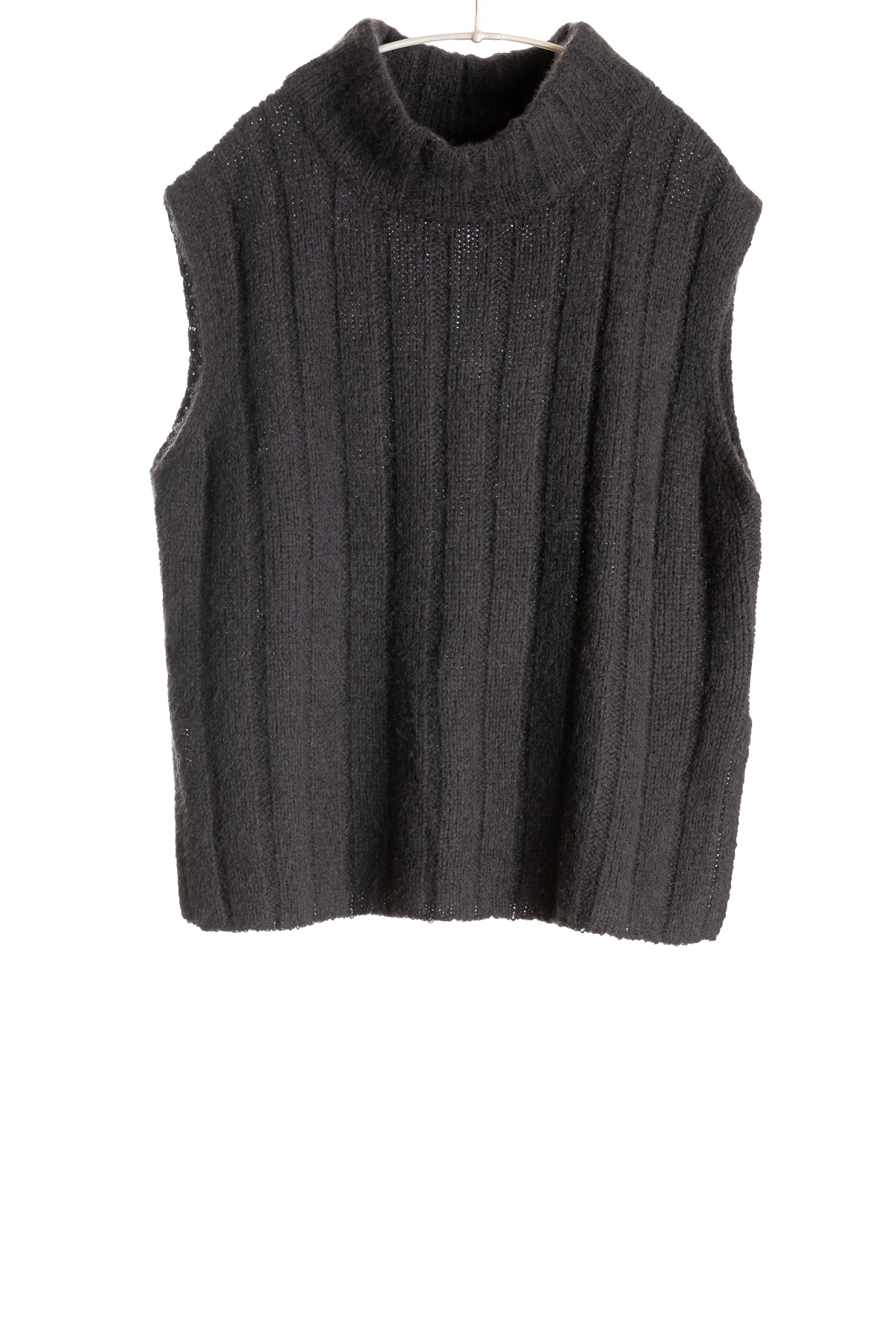 F480_DreamyMockVest_Black_H1Front