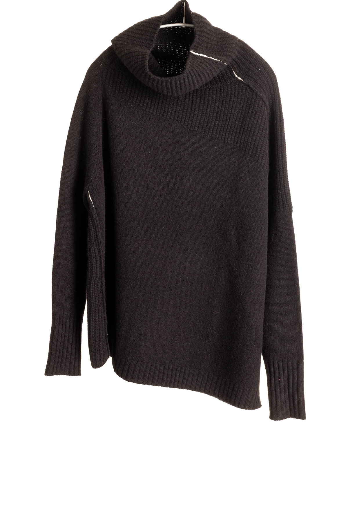 F297_RelaxedMockPullover_Black_H1Front