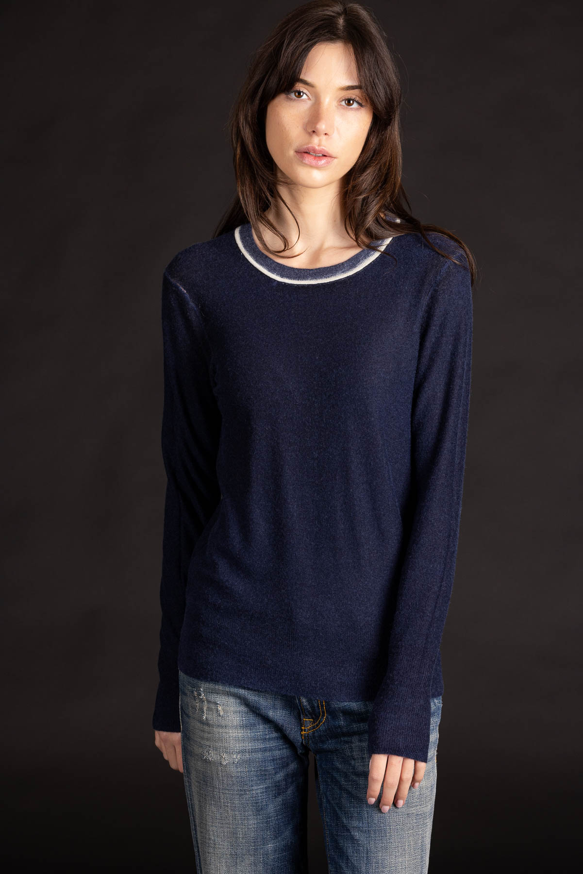 F331B_ReversiblePrintedCrew_Navy_E3