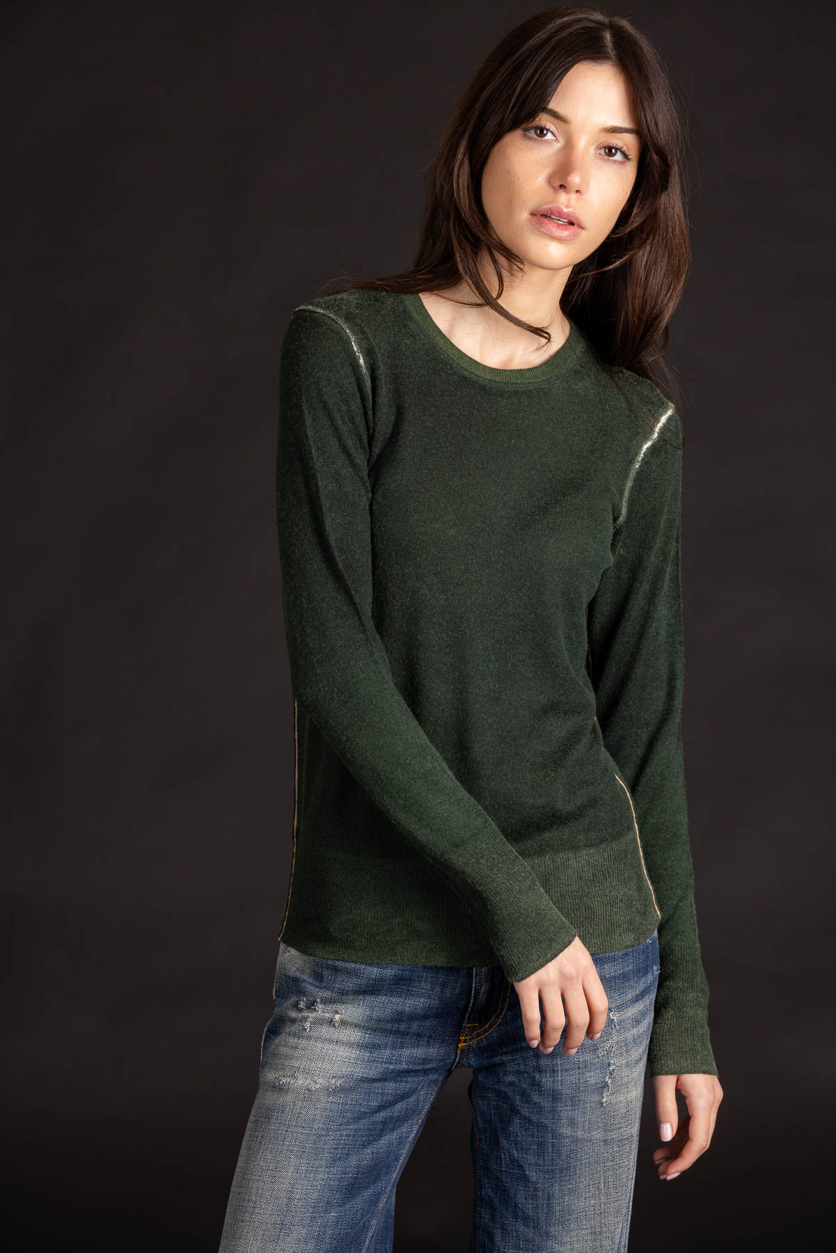 F331B_ReversiblePrintedCrew_PineGreen_E3