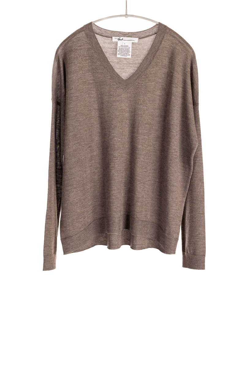 F495_EverydayVNeckPullover_Driftwood_H1Front