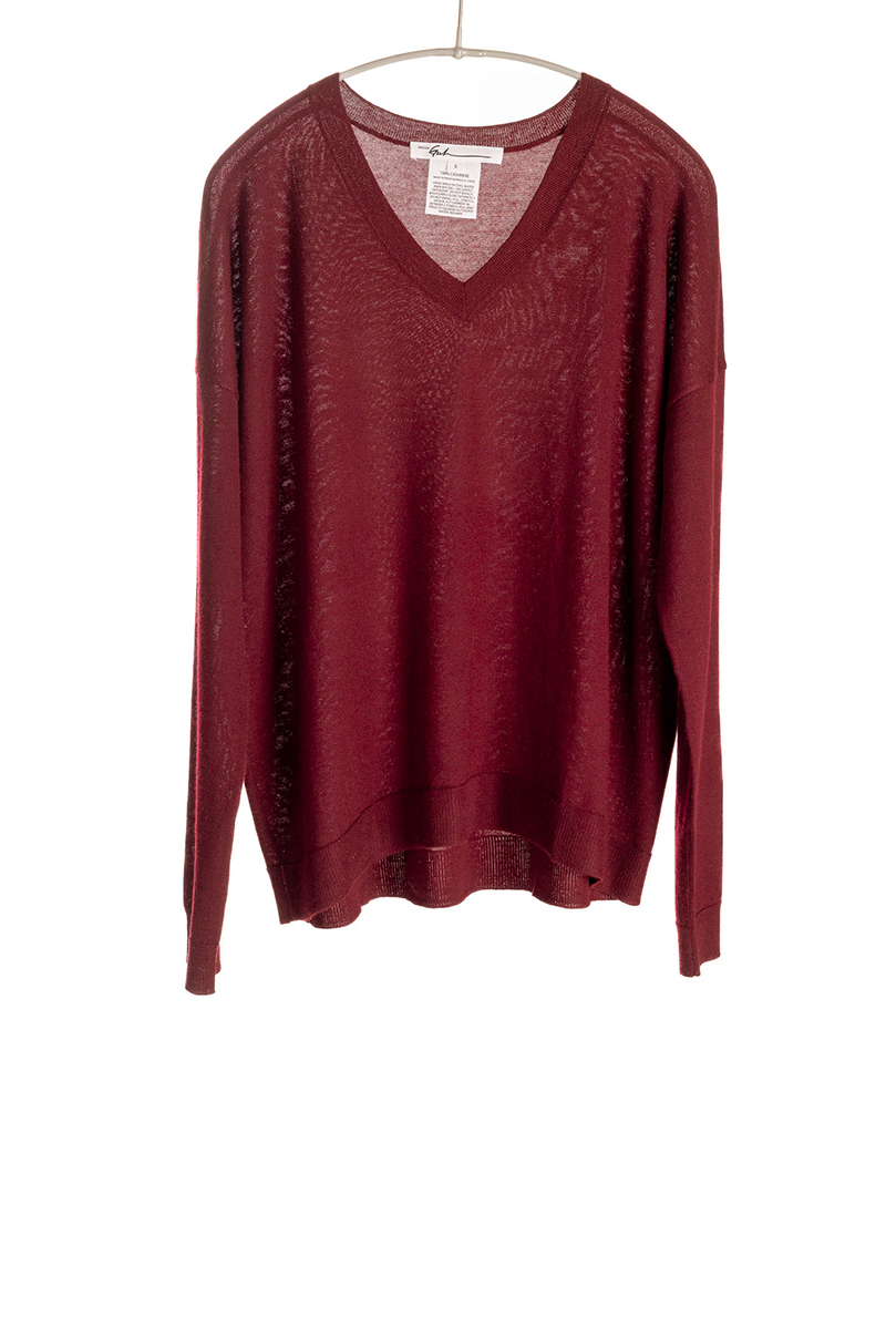F495_EverydayVNeckPullover_Merlot_H1Front