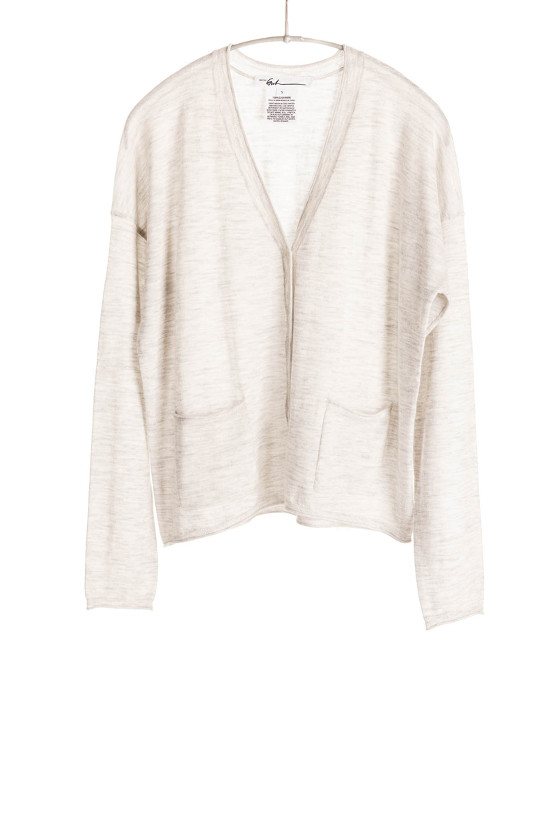 F499_LSVNeckCardigan_DoveGrey_H1Front