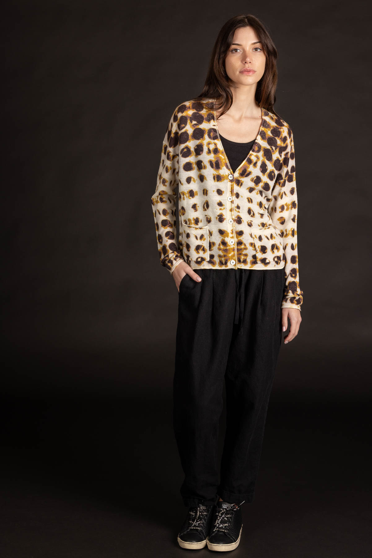 F499P_DottedVNeckCardigan_Gold_E1
