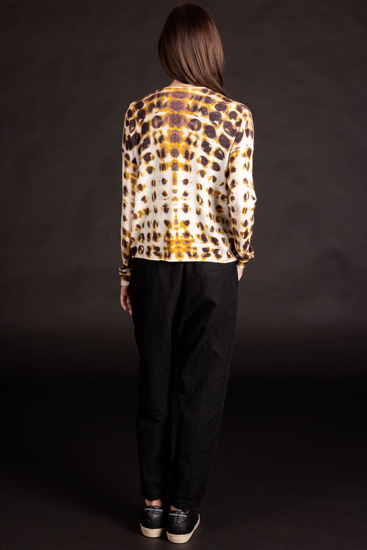 F499P_DottedVNeckCardigan_Gold_E4